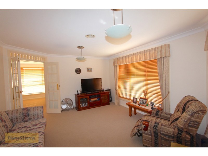 18 Georgia Place, Llanarth NSW 2795