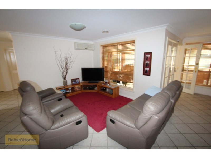 18 Georgia Place, Llanarth NSW 2795