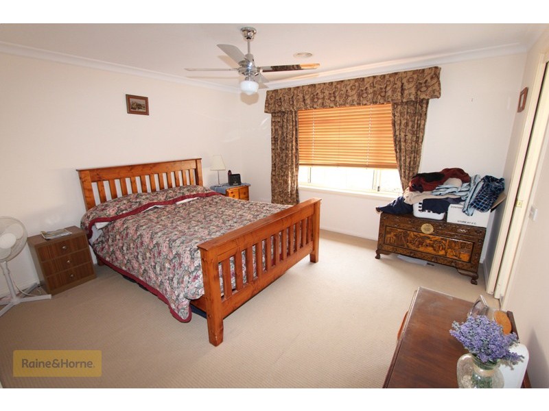 18 Georgia Place, Llanarth NSW 2795