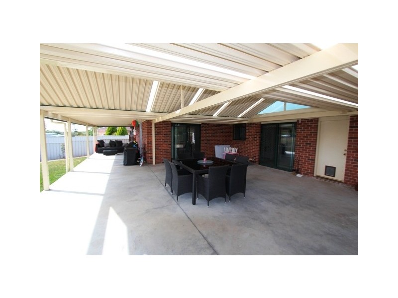 16 Weal Pl, Bathurst NSW 2795