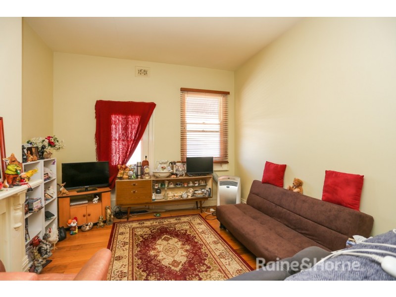 143 Rankin Street, Bathurst NSW 2795