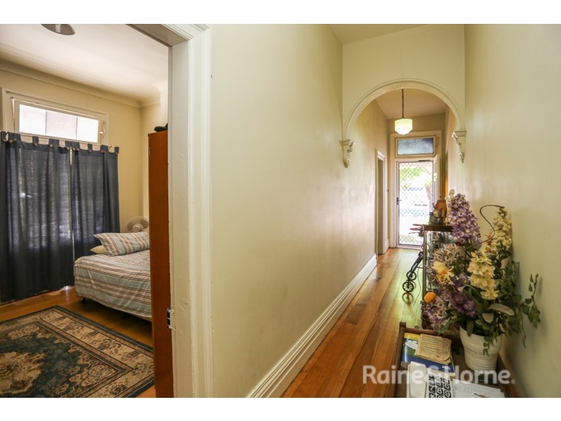 143 Rankin Street, Bathurst NSW 2795