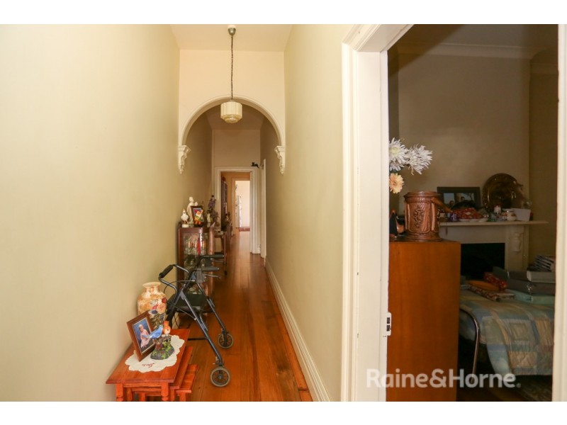 143 Rankin Street, Bathurst NSW 2795