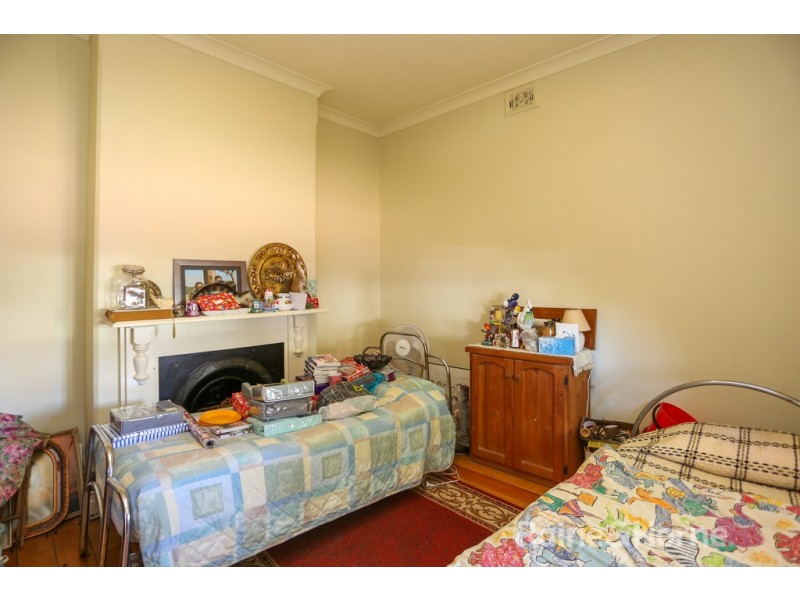 143 Rankin Street, Bathurst NSW 2795