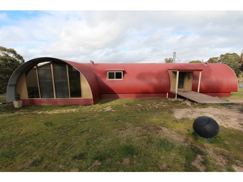 14 Hat Hill Lane, Meadow Flat NSW 2795