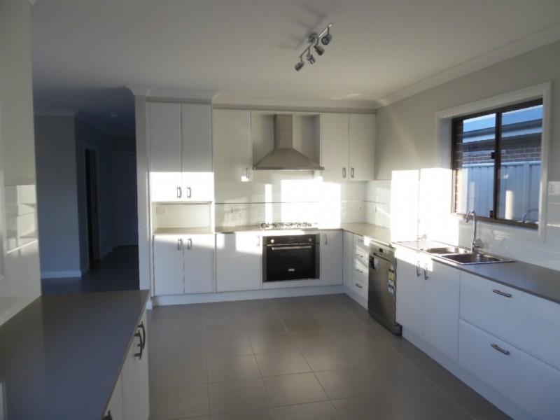 7/57 Rosemont Avenue, Kelso NSW 2795