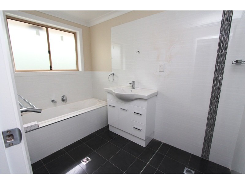 1 Knight Place, Llanarth NSW 2795