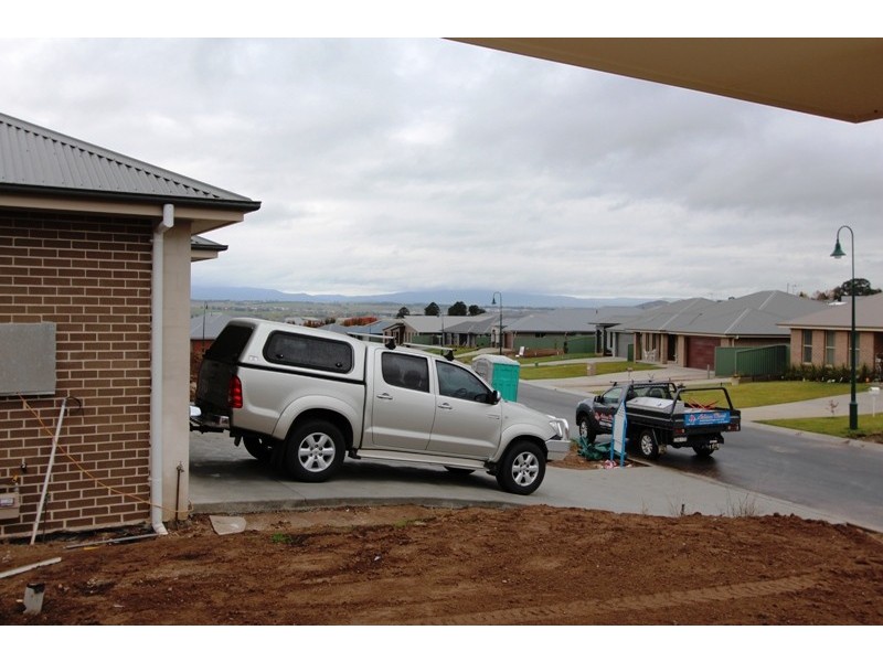 1 Knight Place, Llanarth NSW 2795