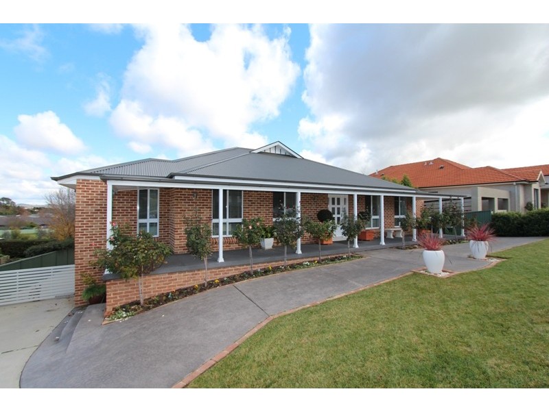 42 Ilumba Way, Kelso NSW 2795