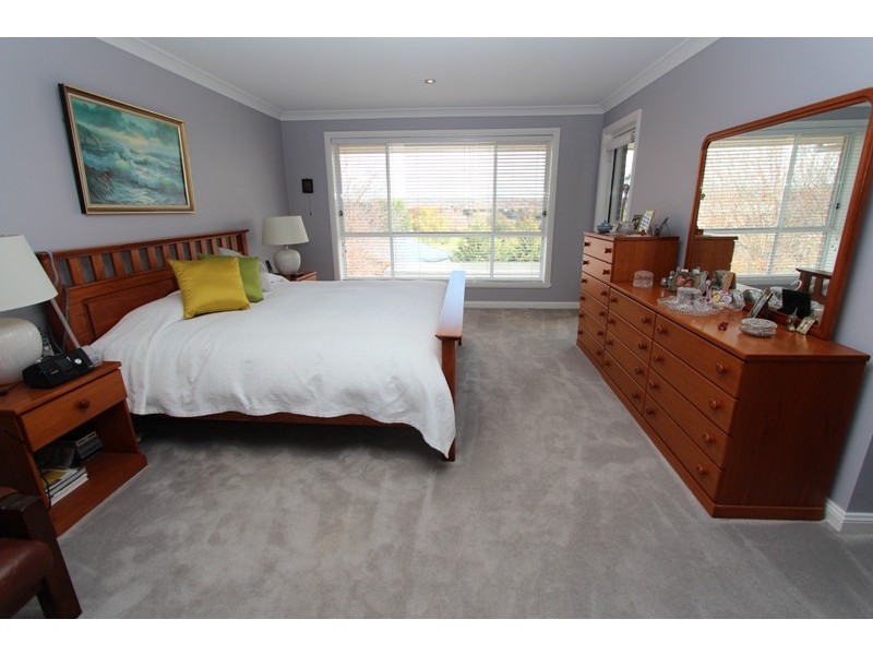 42 Ilumba Way, Kelso NSW 2795