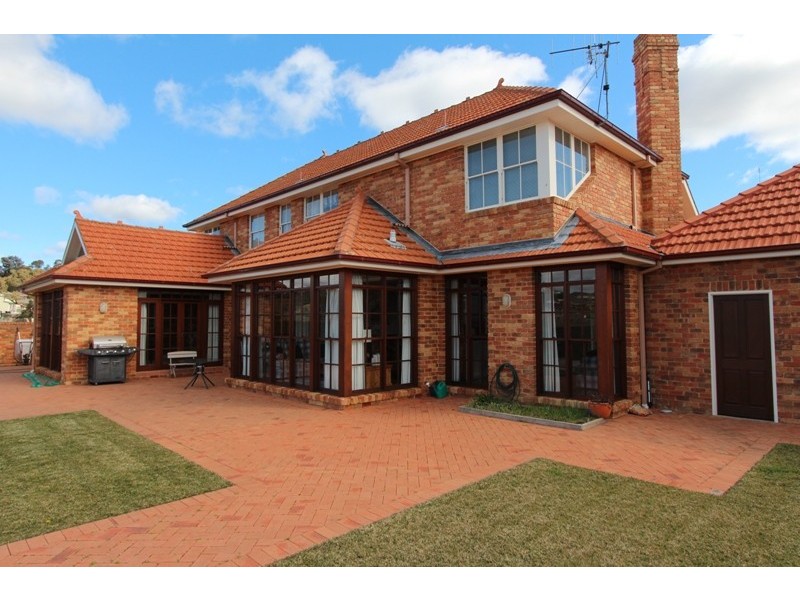 1 Lorimer Street, Llanarth NSW 2795