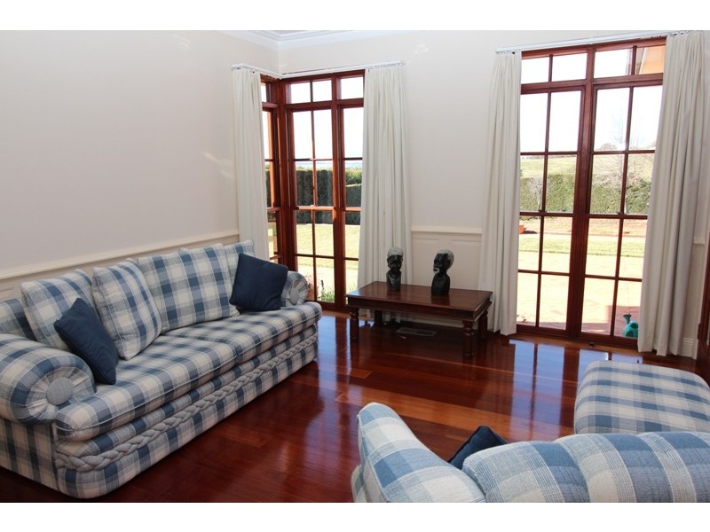 1 Lorimer Street, Llanarth NSW 2795