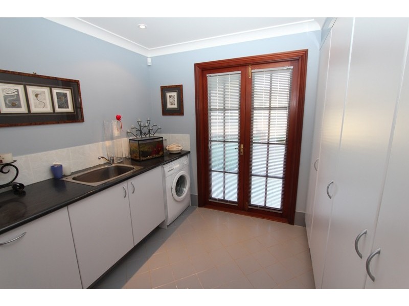1 Lorimer Street, Llanarth NSW 2795