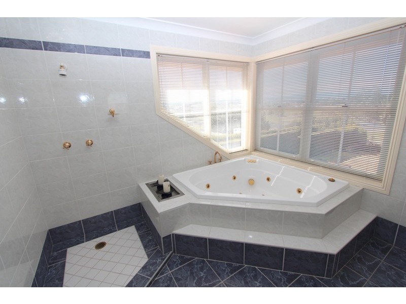 1 Lorimer Street, Llanarth NSW 2795