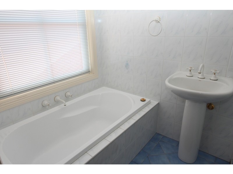 1 Lorimer Street, Llanarth NSW 2795