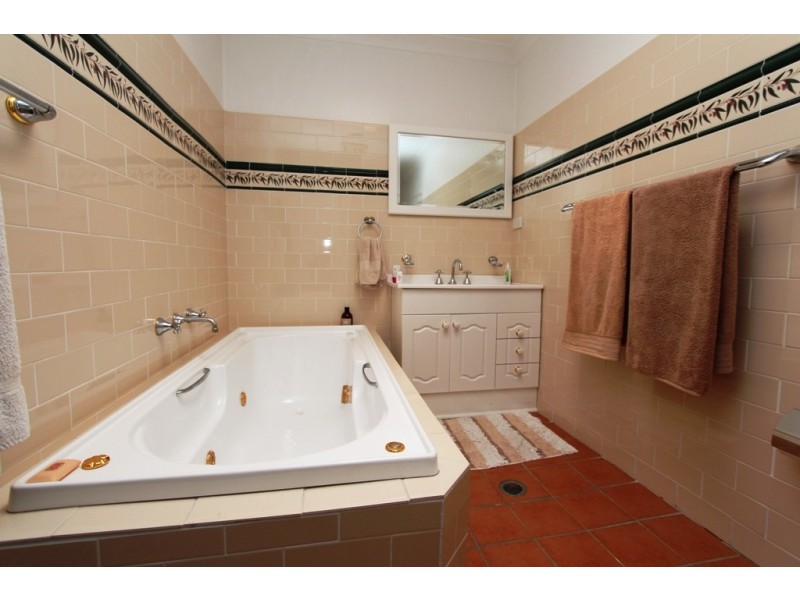 202 Keppel street, Bathurst NSW 2795