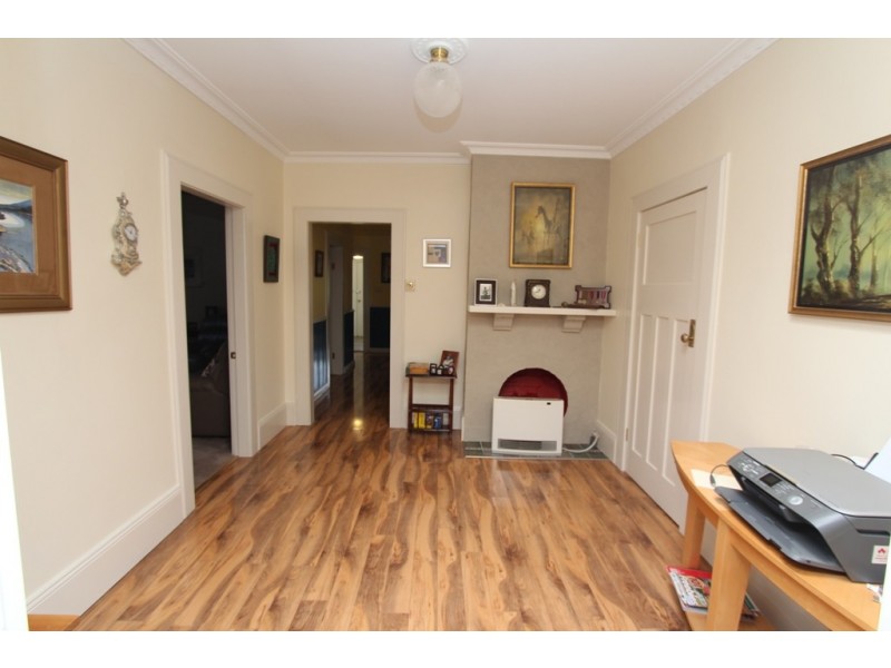 202 Keppel street, Bathurst NSW 2795