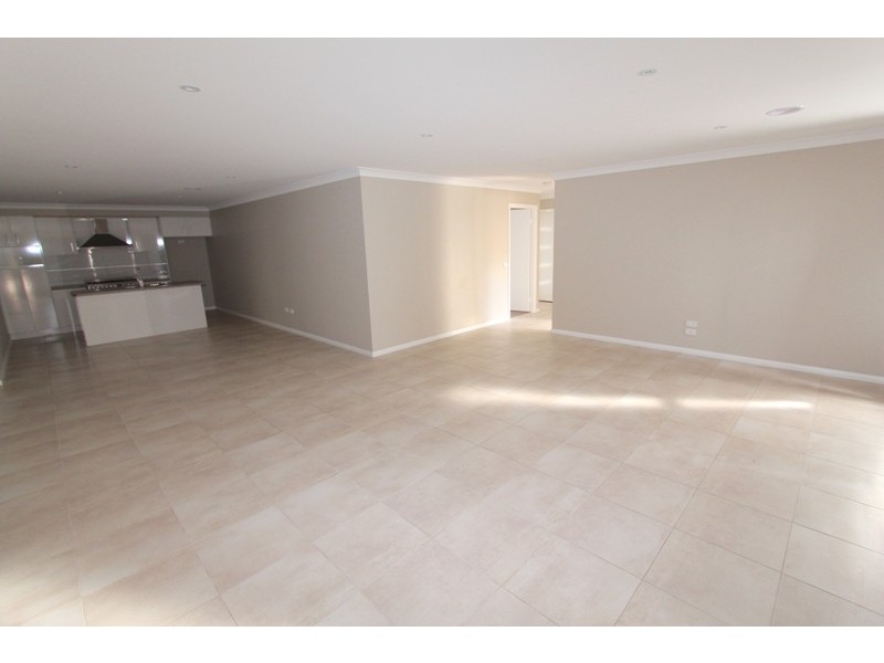 45 Amber Close, Kelso NSW 2795