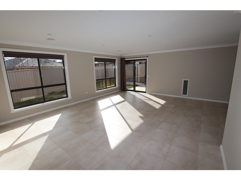 45 Amber Close, Kelso NSW 2795
