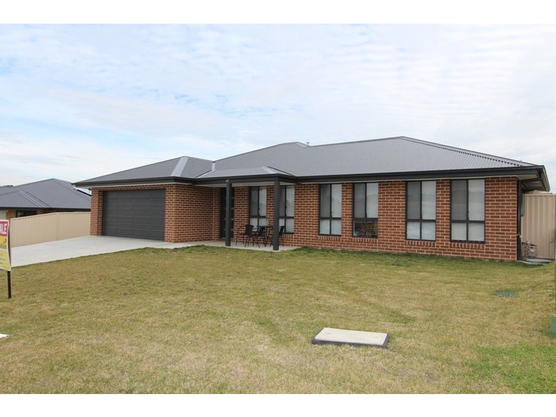 47 Amber Close, Kelso NSW 2795