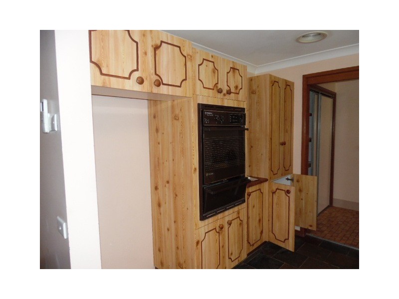 36 Logan St, Eglinton NSW 2795