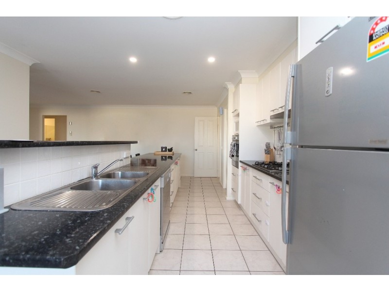 22 Riverside Retreat, Bathurst NSW 2795