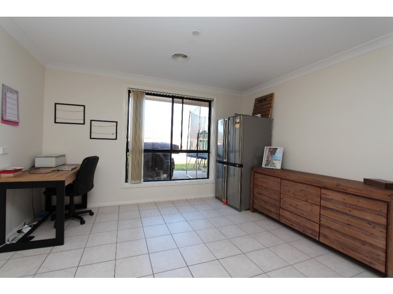 22 Riverside Retreat, Bathurst NSW 2795