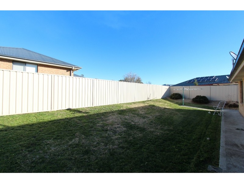 22 Riverside Retreat, Bathurst NSW 2795