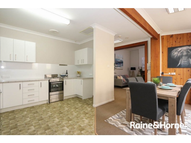 36 Keppel Street, Bathurst NSW 2795