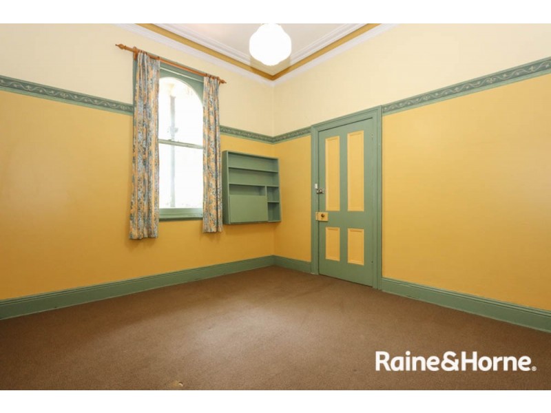 36 Keppel Street, Bathurst NSW 2795