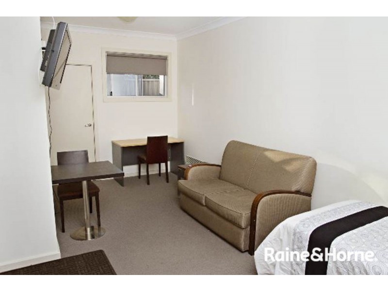 9/197a Browning Street, Bathurst NSW 2795