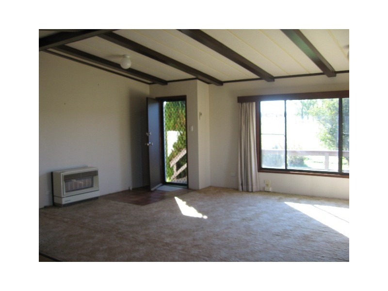 513 Eleven Mile Dr, Bathurst NSW 2795