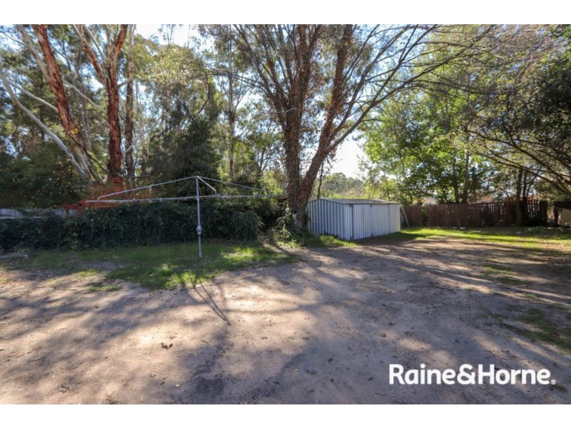 24 Vale Road, Bathurst NSW 2795