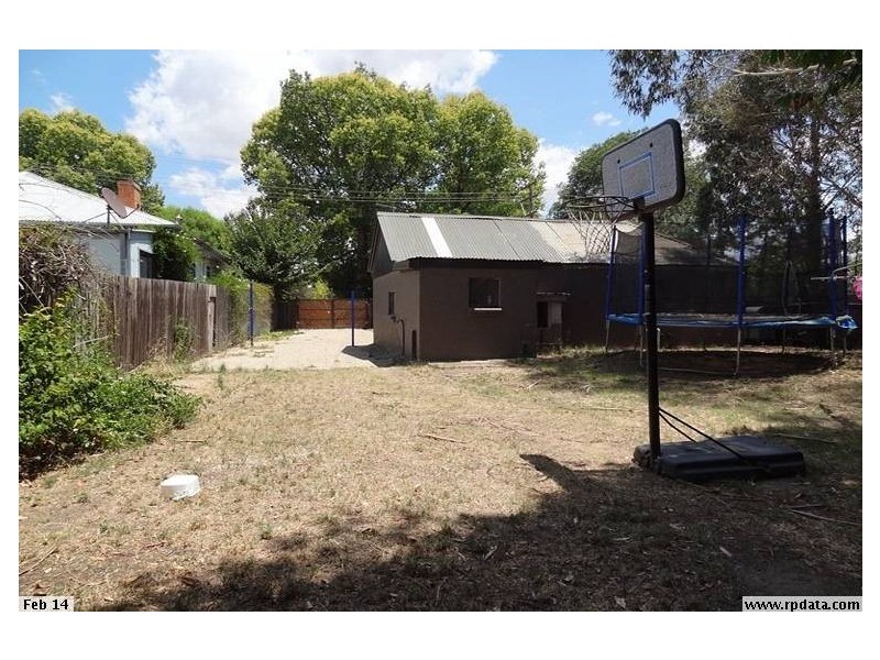 24 Vale Road, Bathurst NSW 2795