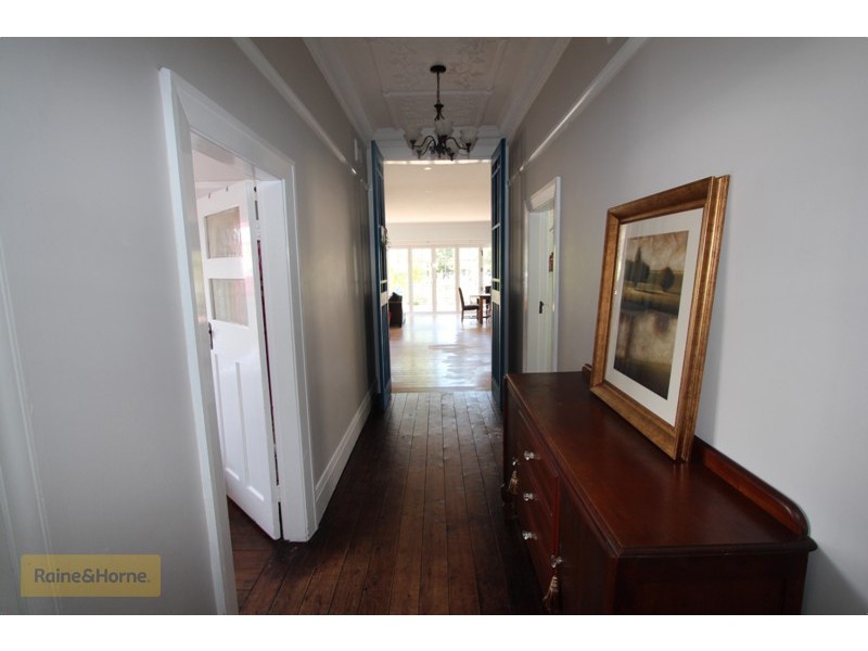 202 Rankin Street, Bathurst NSW 2795