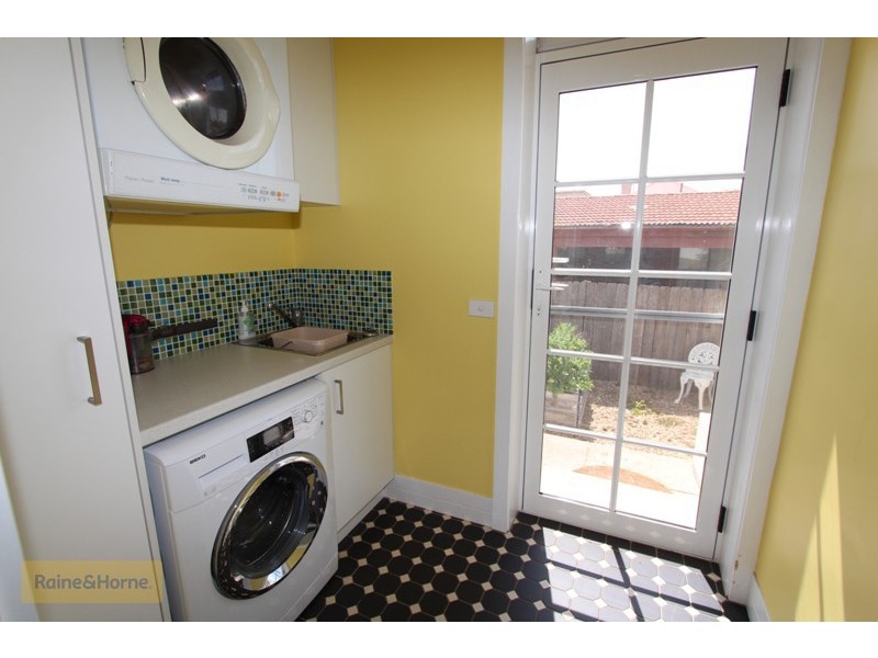 202 Rankin Street, Bathurst NSW 2795