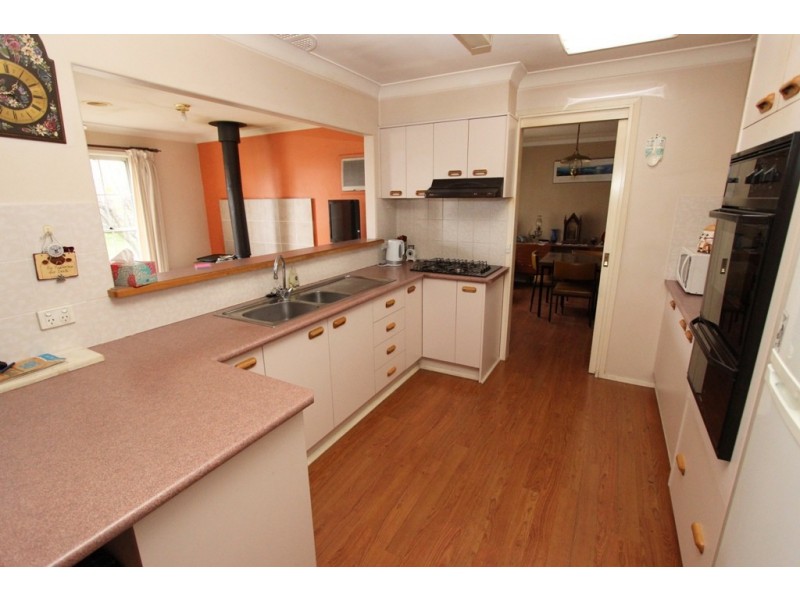 12 Miriyan Drive, Kelso NSW 2795