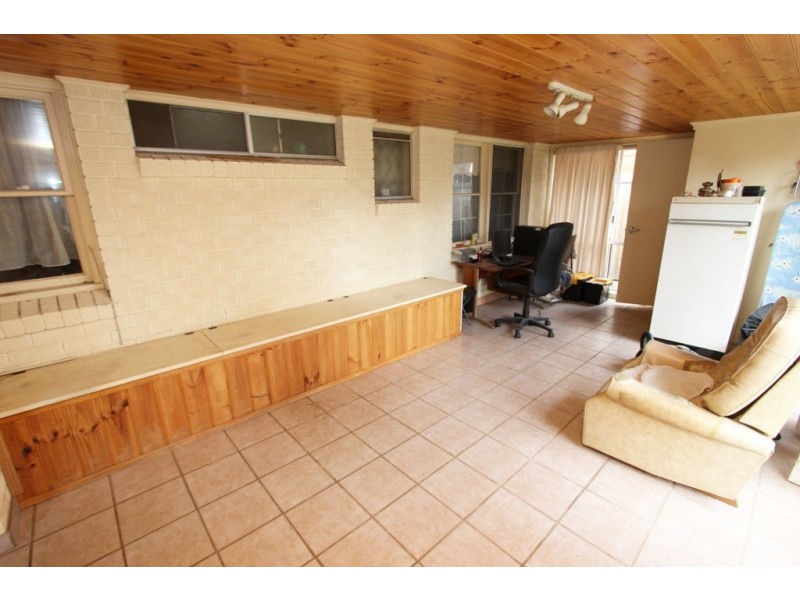 12 Miriyan Drive, Kelso NSW 2795