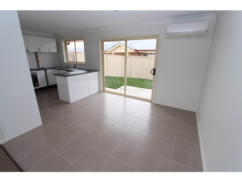 1 / 83D Marsden Lane, Kelso NSW 2795