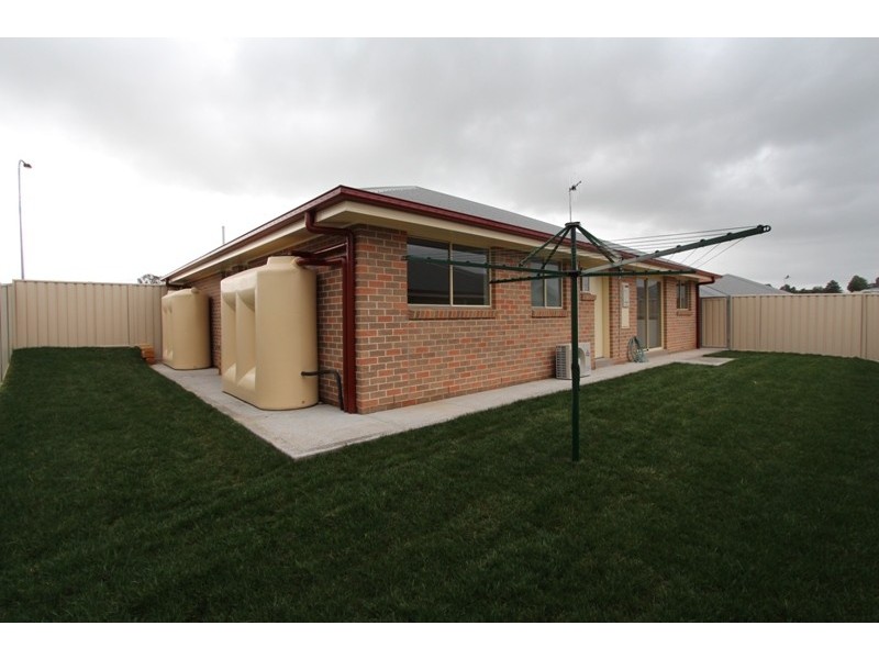 1 / 83D Marsden Lane, Kelso NSW 2795