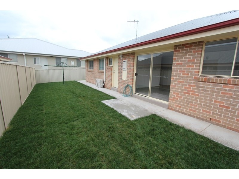 1 / 83D Marsden Lane, Kelso NSW 2795