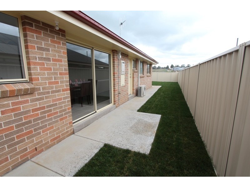 2 / 83A Marsden Lane, Kelso NSW 2795