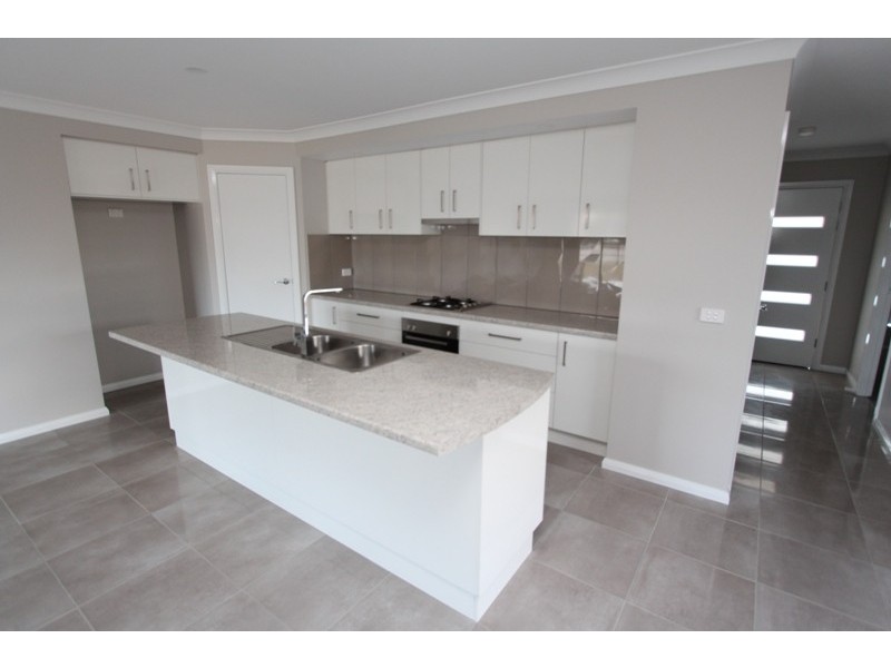 3 Cheviot Drive, Kelso NSW 2795