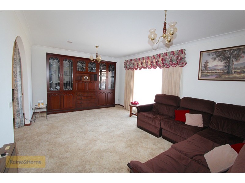 12 Beavis Place, Llanarth NSW 2795