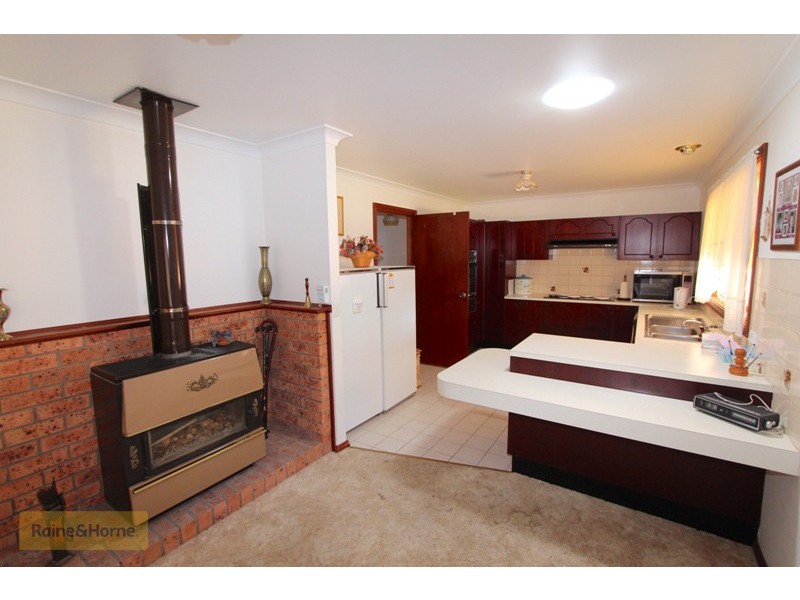 12 Beavis Place, Llanarth NSW 2795