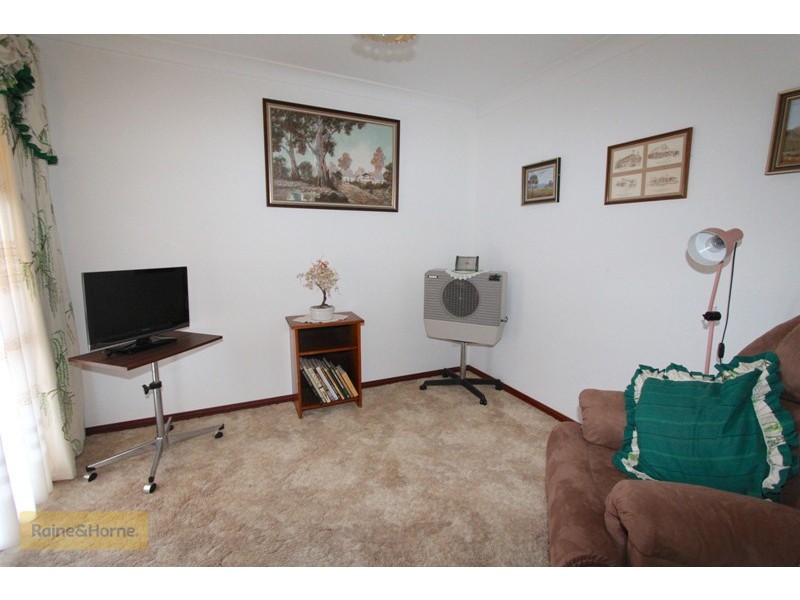 12 Beavis Place, Llanarth NSW 2795