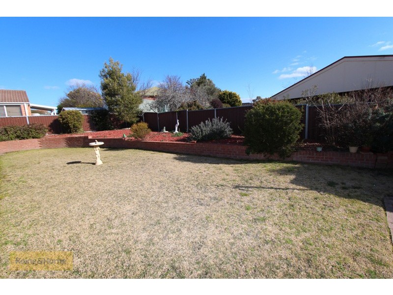 12 Beavis Place, Llanarth NSW 2795