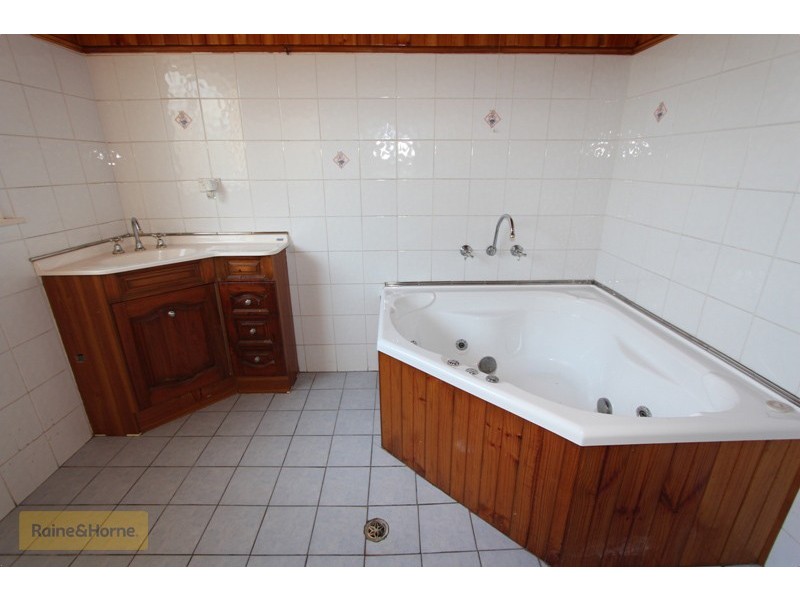 287 Durham Street, West Bathurst NSW 2795
