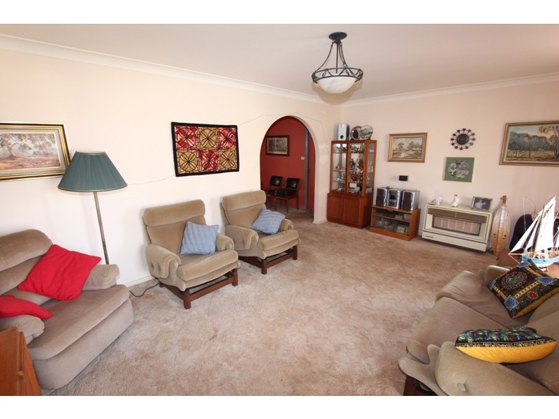 3 Laws Place, Windradyne NSW 2795