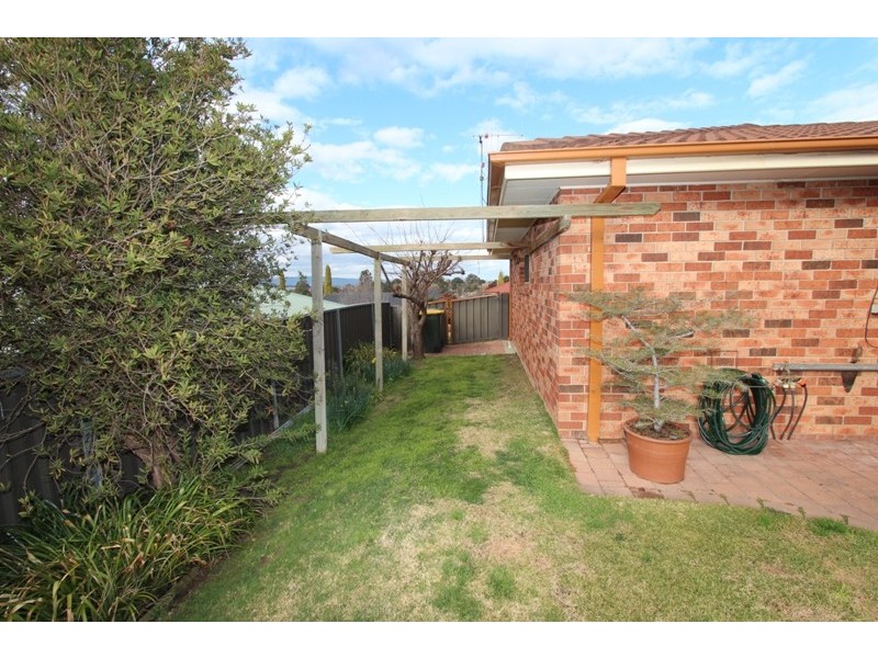 3 Laws Place, Windradyne NSW 2795
